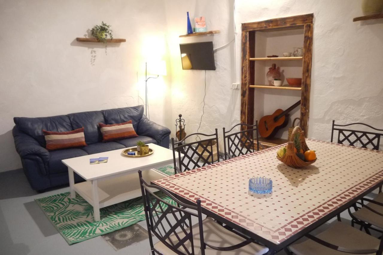 Eco Holidays Cave House Justine Holiday home *